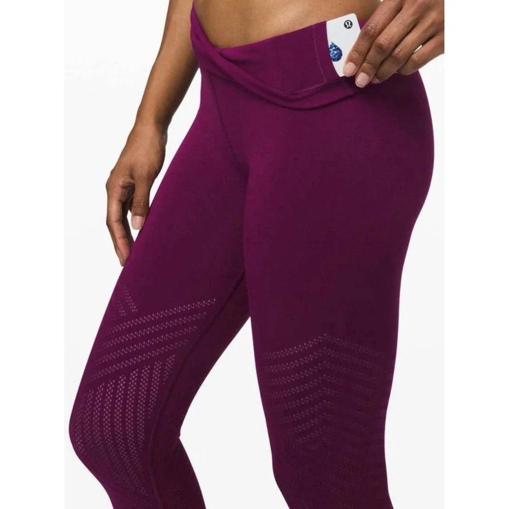 Lululemon Reveal Tight *Mesh Stripes Marvel (W5BU7S) Size‎ 8 fushia